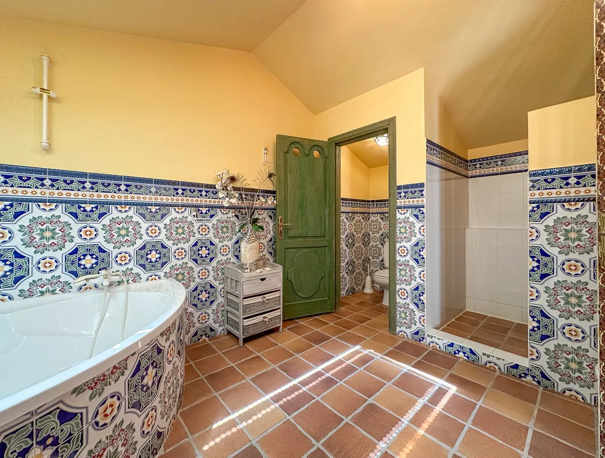 384b1f1e-55b6-4c42-8ab1-3a75e4cafdf9