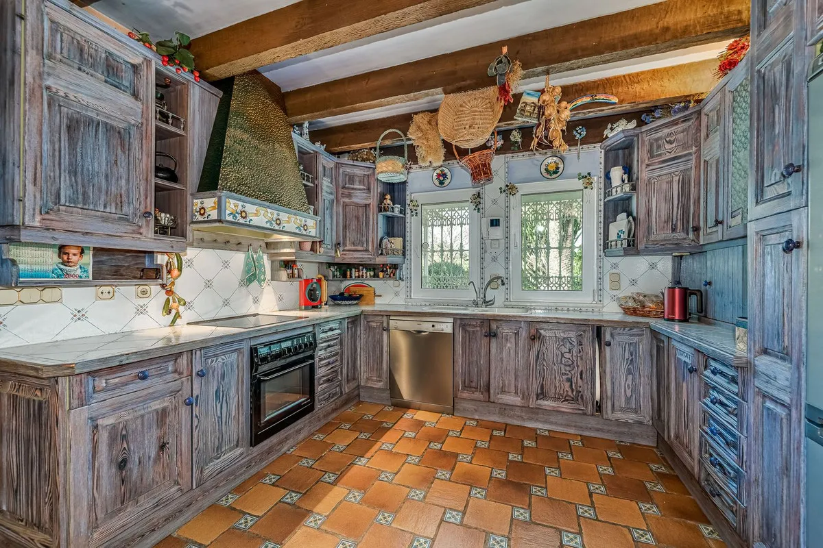 5f58bd53-25fa-4883-a8c6-e7427c87c338