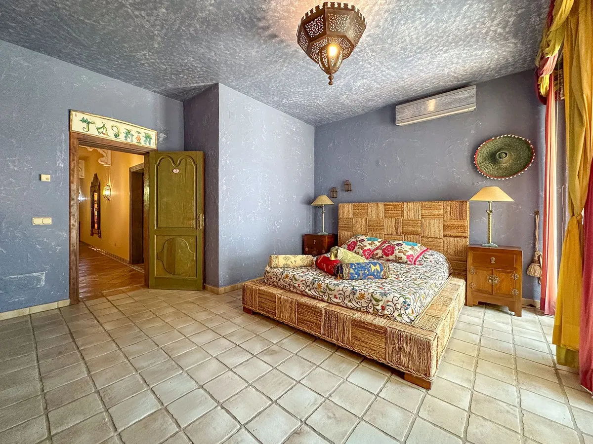 63c14a4c-49d8-4136-8fb3-c58532c1d295