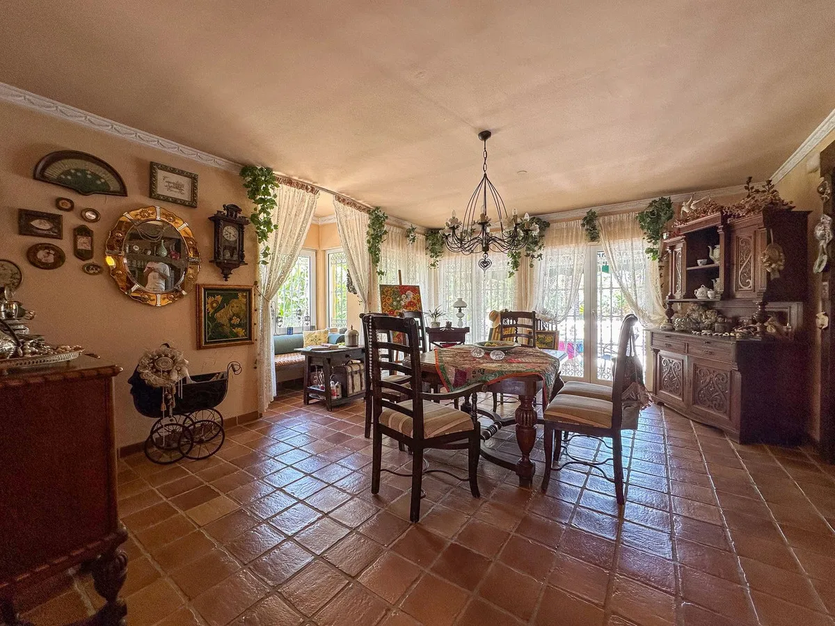 6d64a305-dd1c-4d97-b5fa-707e8c299b50