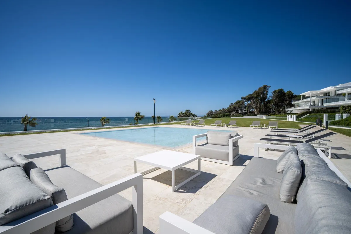 e8beb783-eda2-4314-8002-3503aad01a2d