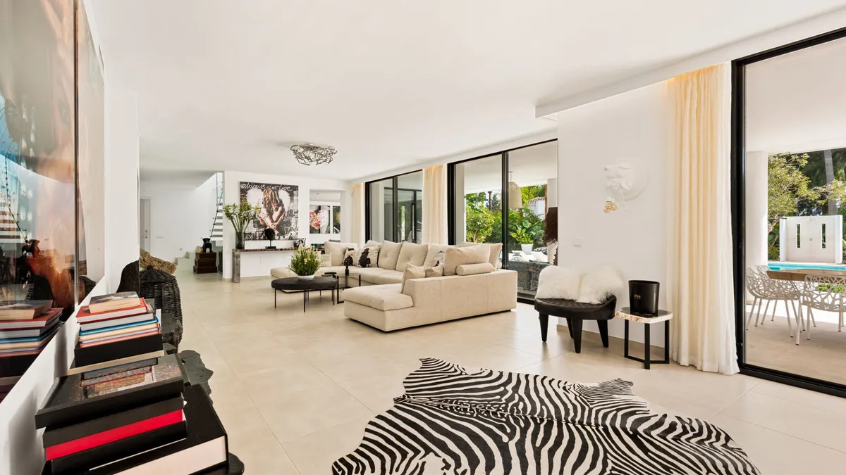 225db1b0-67a6-446c-b33a-ce93fd1b33aa