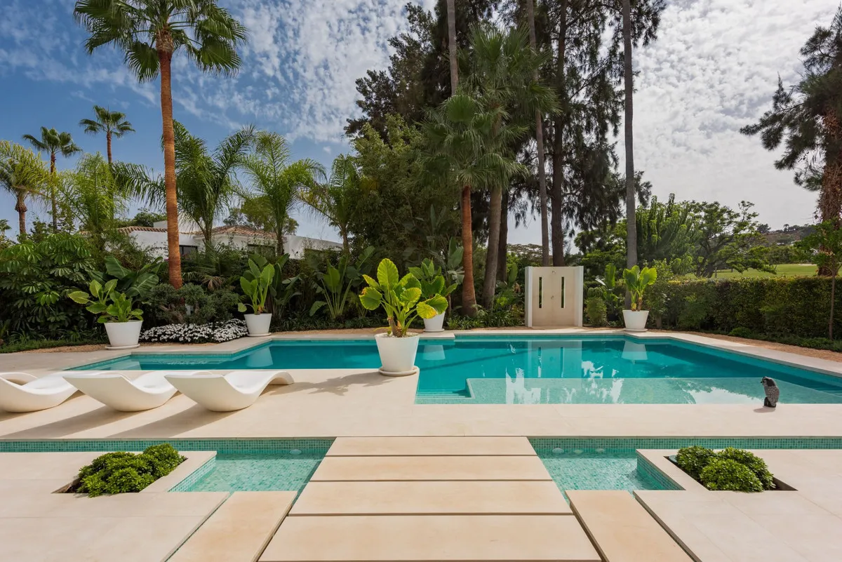 7bd37cae-2839-4cc4-8b9d-c0e1d20946ef