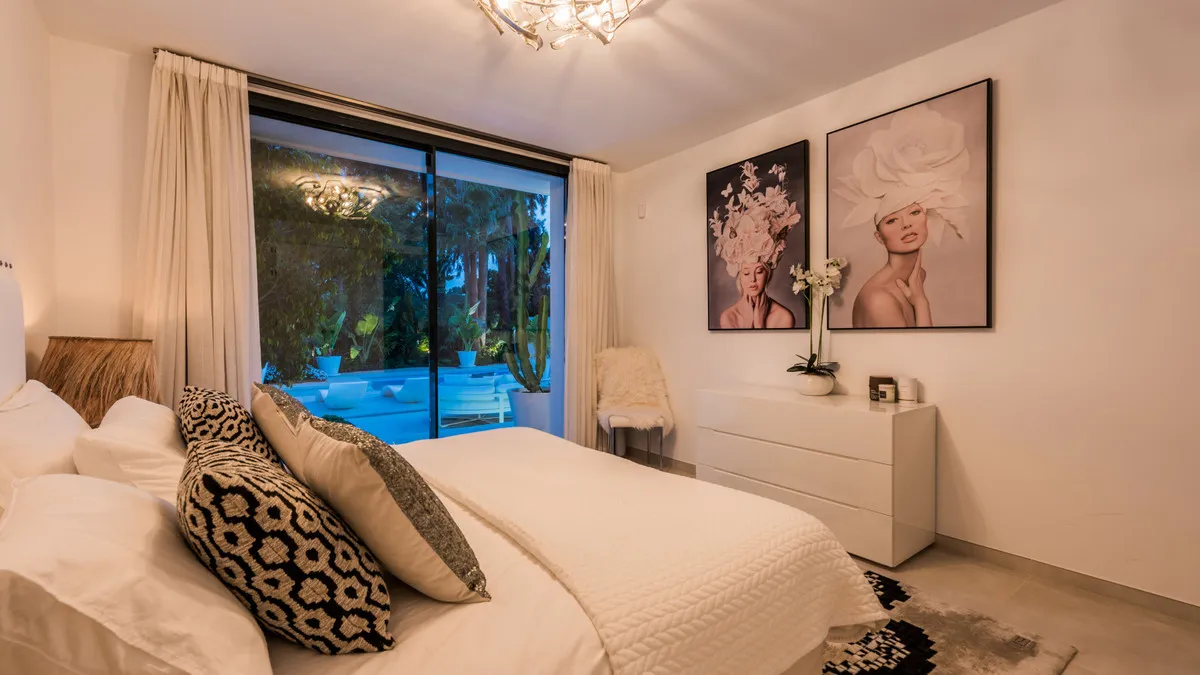 83b6212b-f466-4aba-99c8-9d580224b3d6