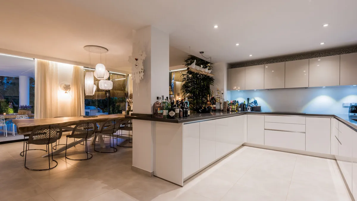 f7283e25-90dd-4d6f-b783-a76f919aec5b