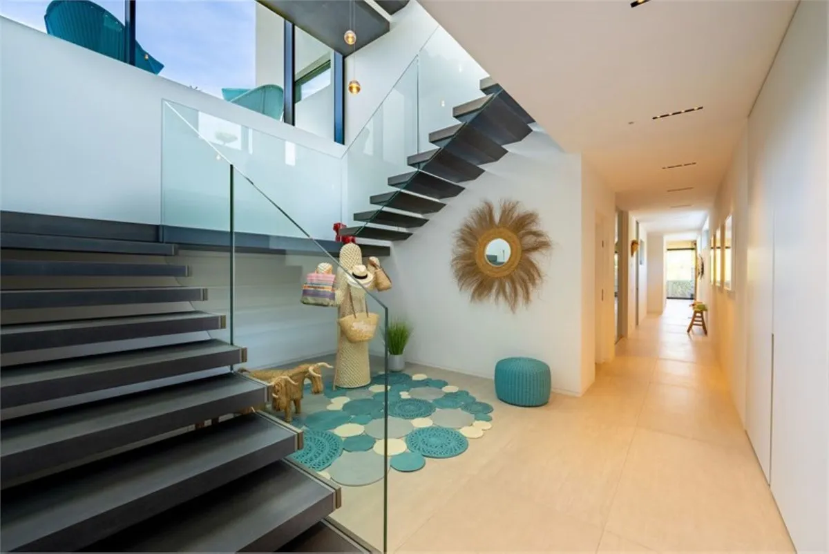 4b24f007-4d05-4cbe-8db6-41e8ca5ae704