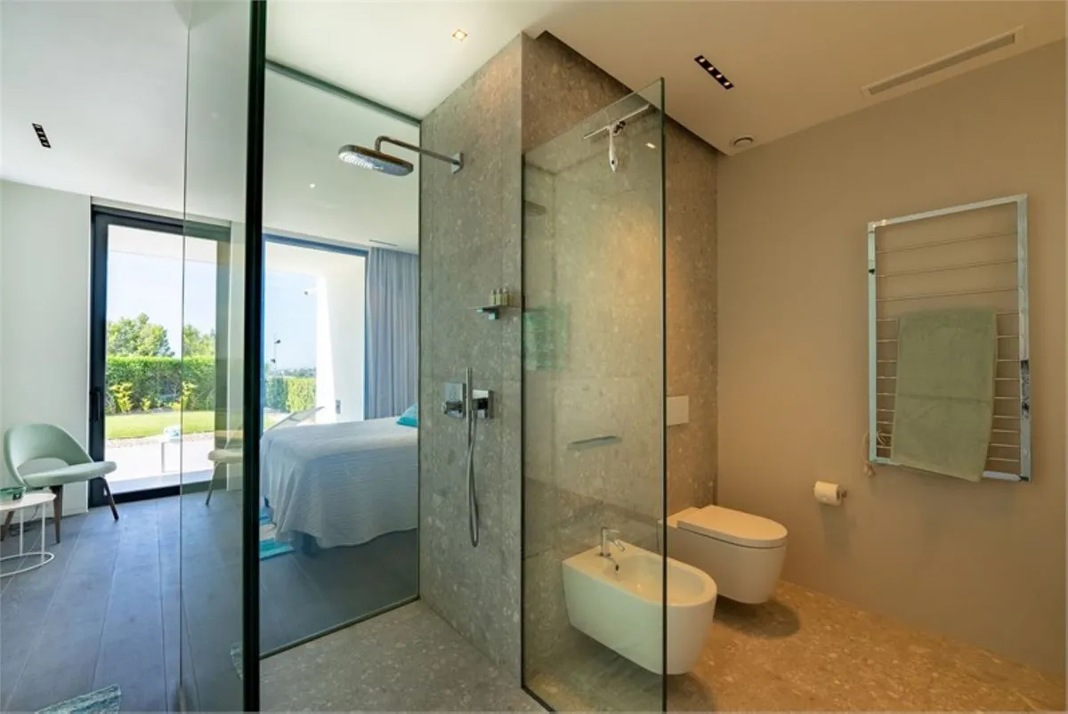 68199219-0f2e-4135-8eee-56a3d90d182c