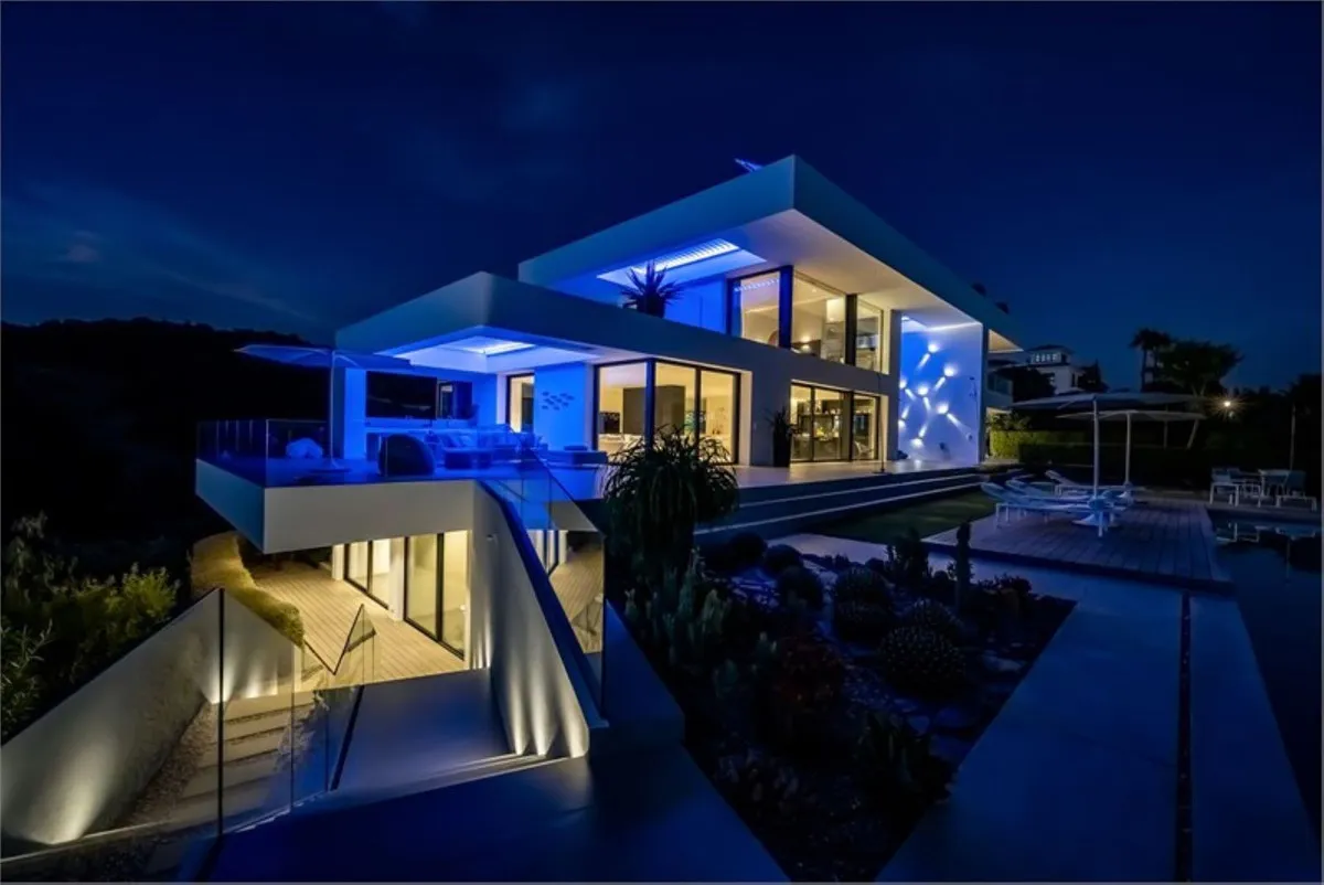 781ab362-eb87-49f2-930c-b68a029f9953