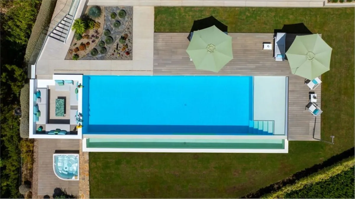 9d813e98-dcfd-4da8-8516-617d46303e15