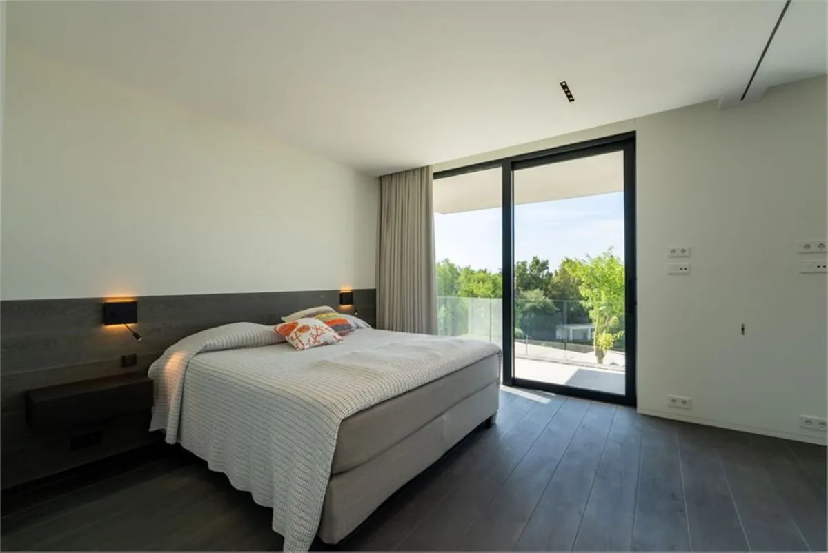 a6f6cdb8-4ff5-4292-862e-bdddb36129a2