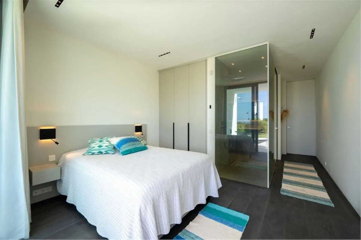 dc7e411f-0400-4369-ab58-edf66b61ace1