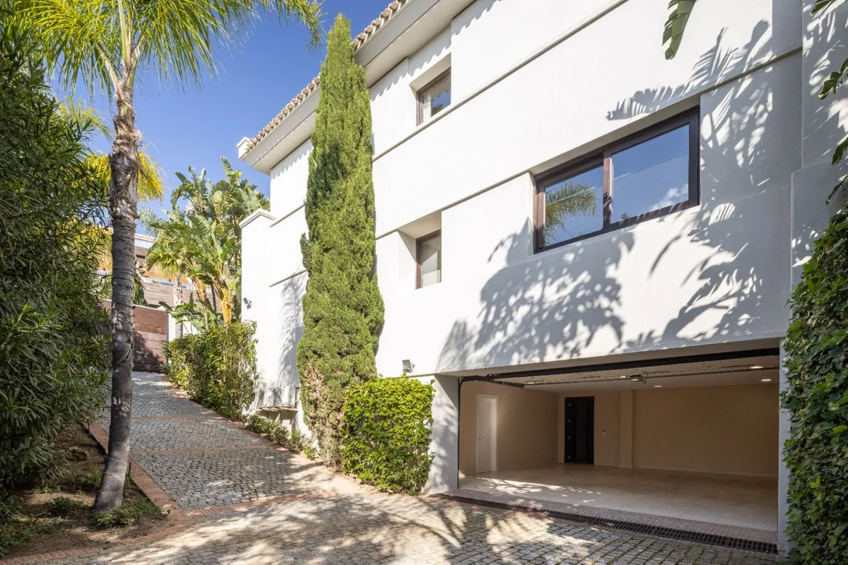 4e66c55d-af42-4913-a32f-ed88f3c7d929