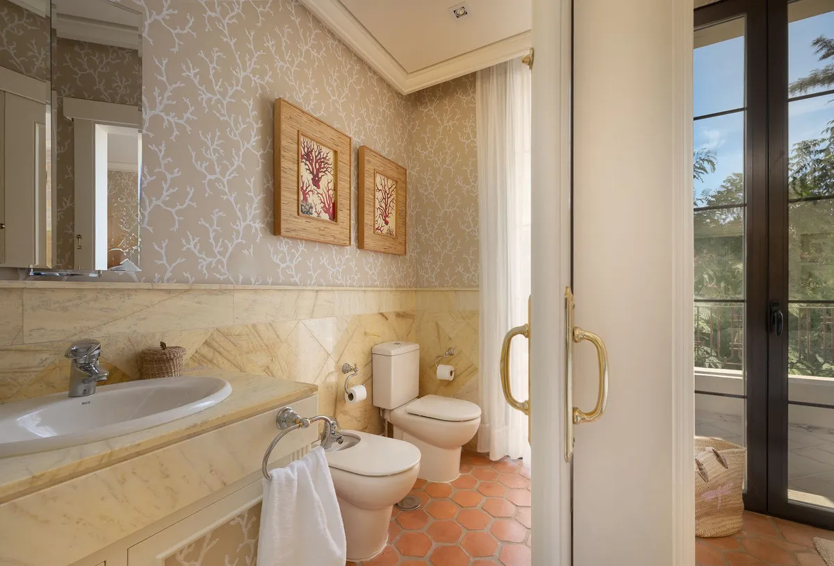 00e1c22b-347e-4788-8f5a-673dee128c7f