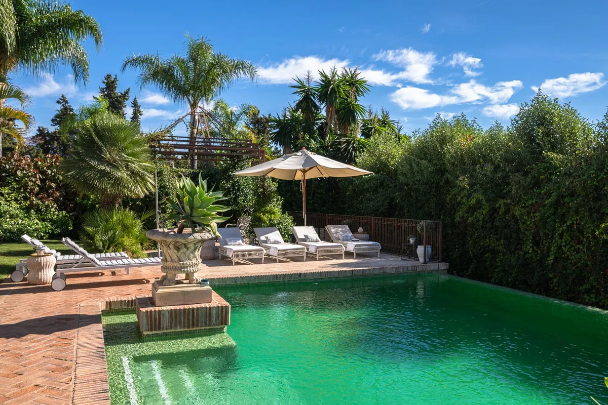 01624336-b977-4e84-9dd8-c07b26844607