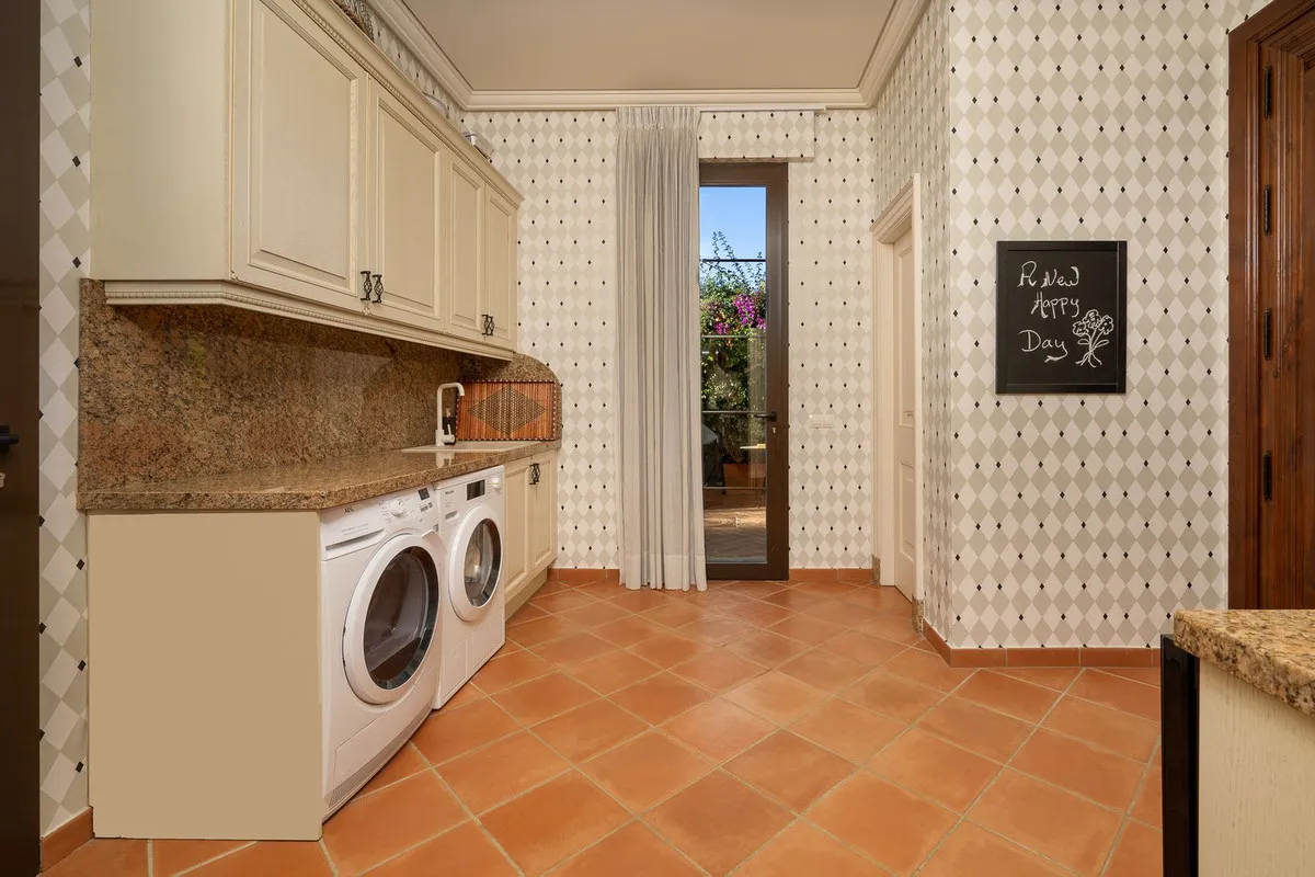 50b17510-8565-405a-a35f-c0724b2e8ef3