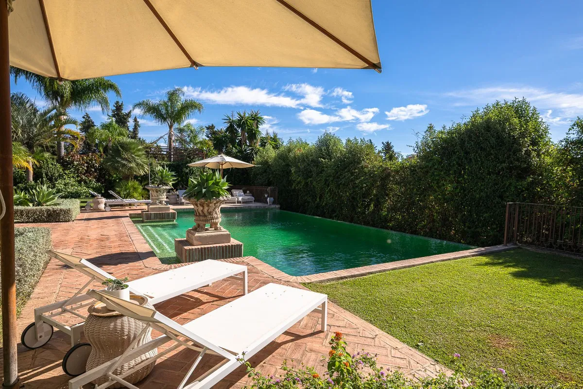 5e2b0aec-3d2c-4b64-8b84-8930beb2735f