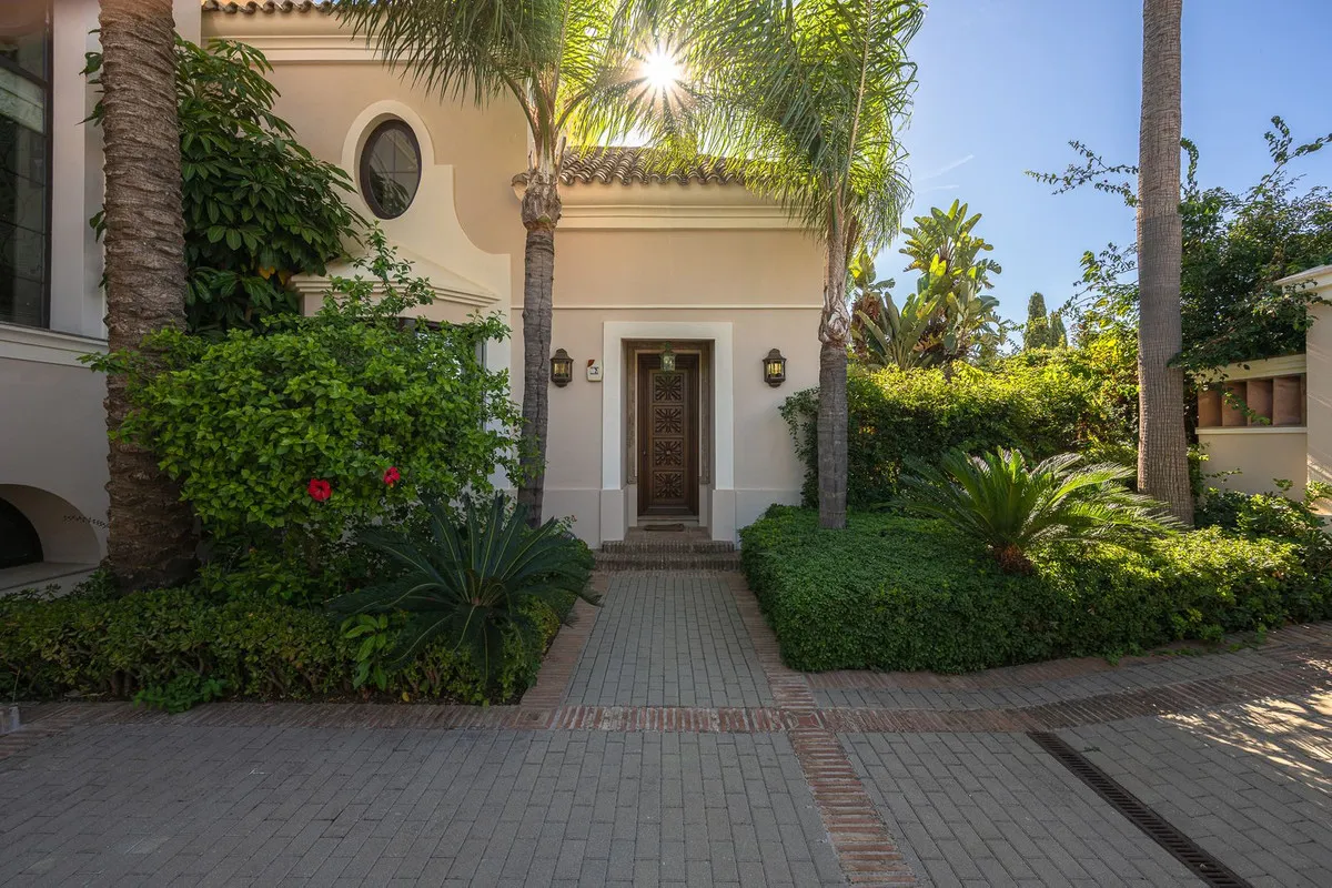 7d9a250e-5941-4261-80f6-d7ad72827464