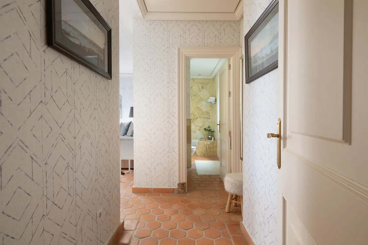 b1542b0f-a774-4c74-ae14-7e28b53a6e61