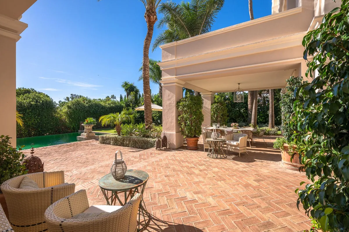 e1ddb228-76e7-42b0-8404-92f55f5ac5f9