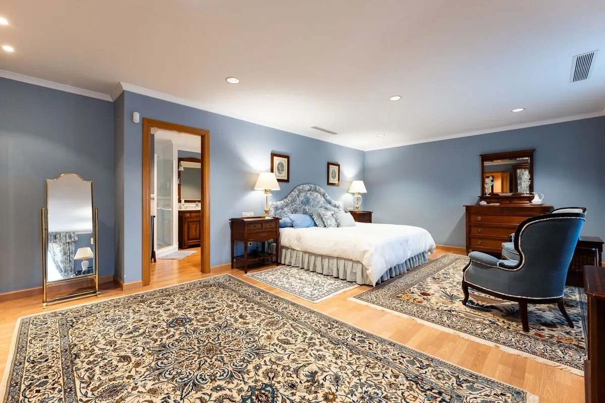 27d6eebb-0958-4409-9662-72dbb001c763