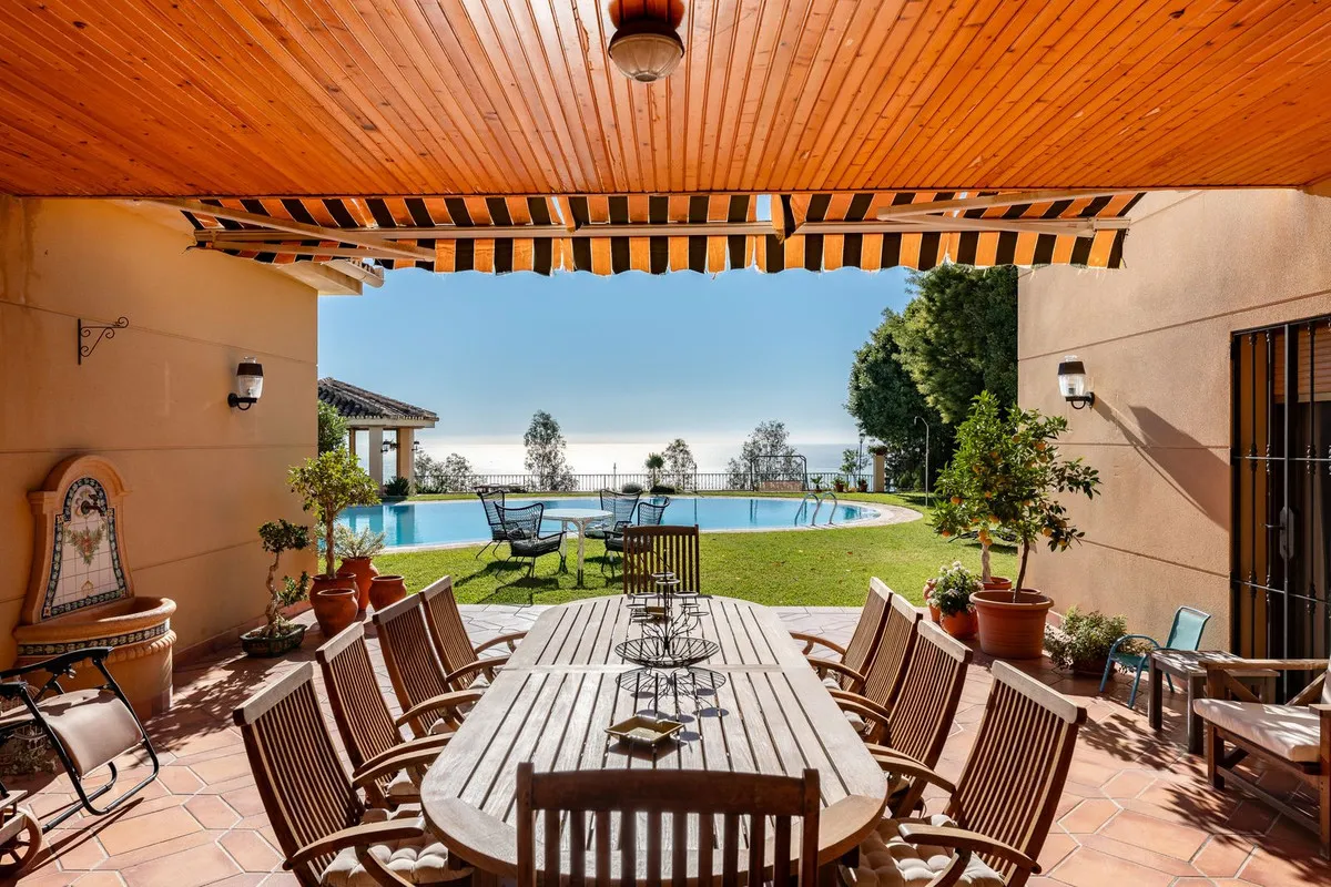 8dad5c7b-fad7-4a0a-a8d7-7554f345133a