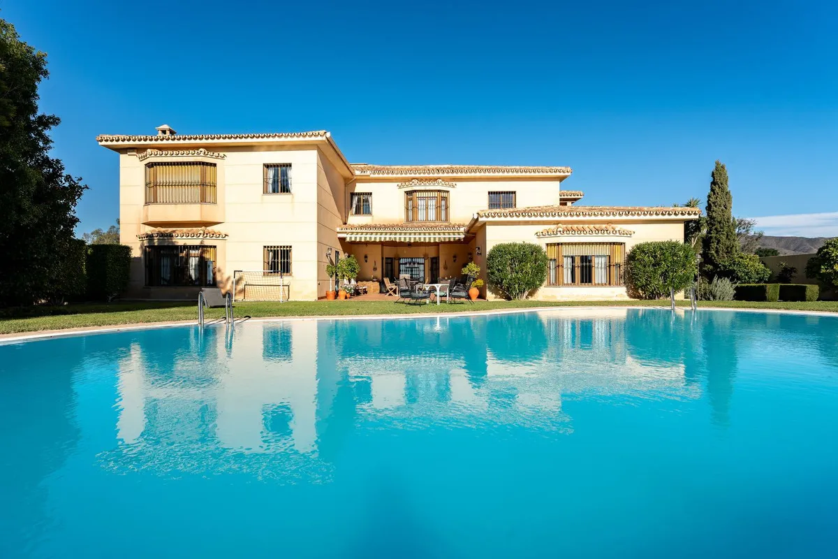 da6861fd-f9c2-40a8-878f-268a05f02494