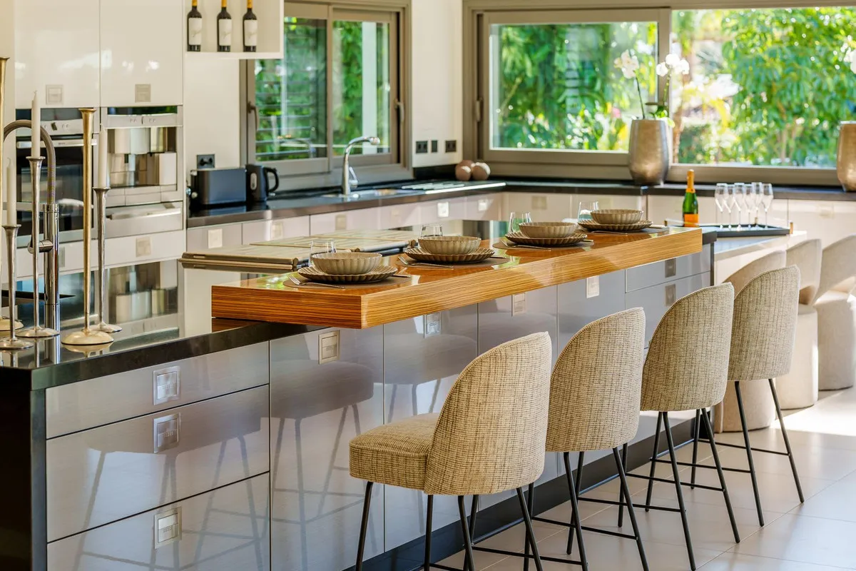 28db2f4b-c1ca-4467-ad2e-12caf7f26618