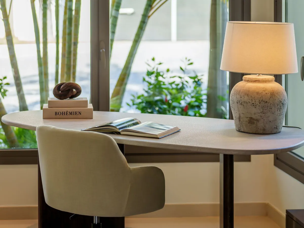 925d6d1b-31d8-4fe5-8c87-c16b8a1d77e3