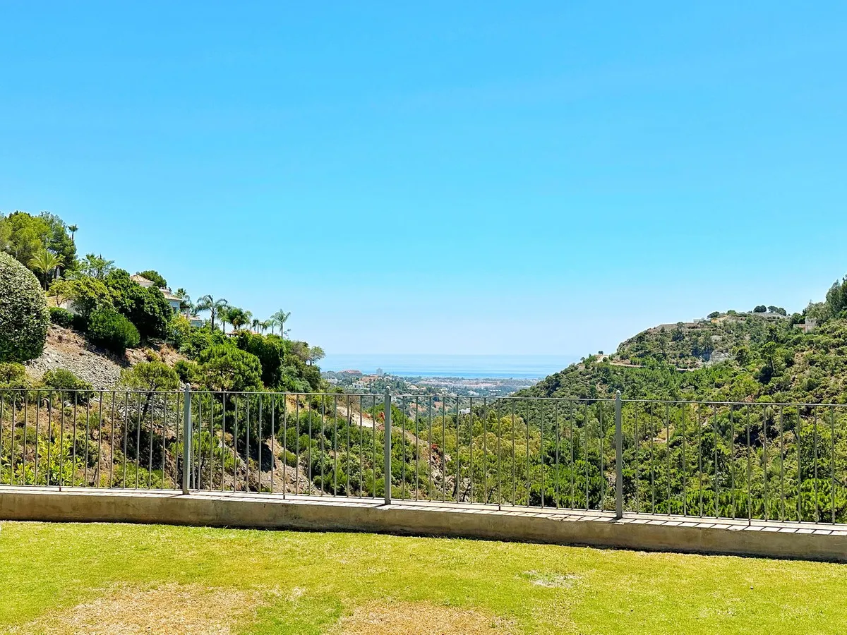 3cfffa04-ccc4-4bae-beab-6b338094606b