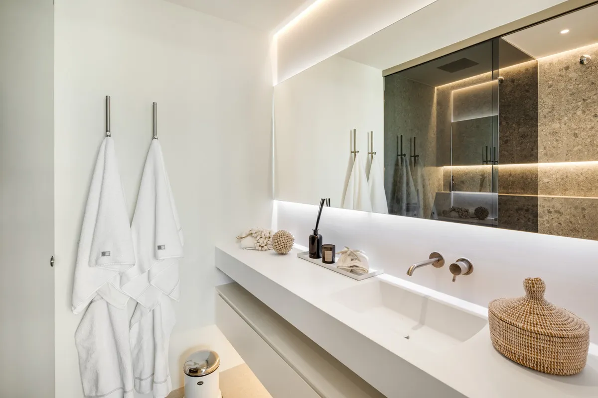 310c9e5e-bc93-4895-9d00-02e3614aaf92