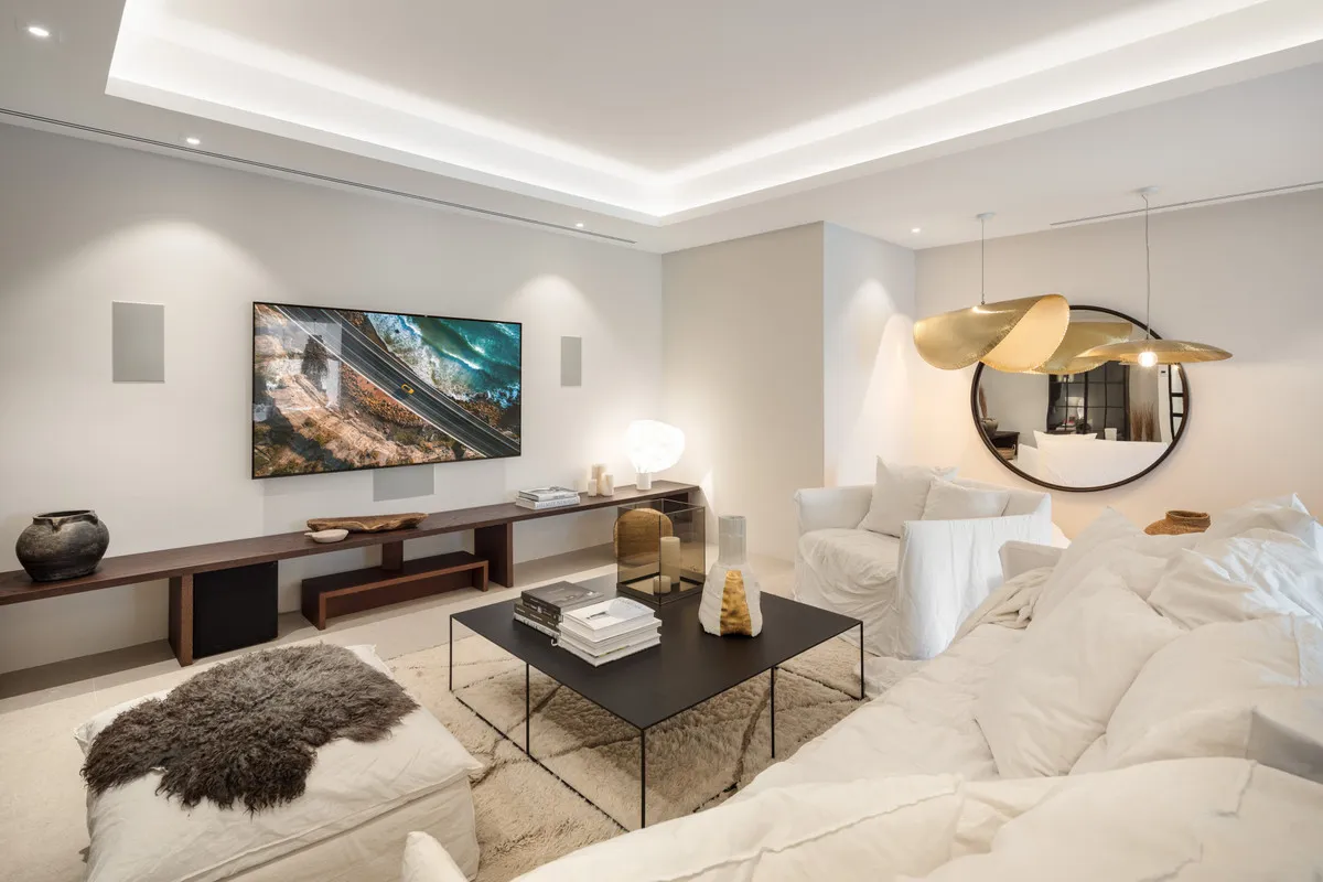 a5a6d8aa-2c84-489a-aa10-21a6e2558d2d