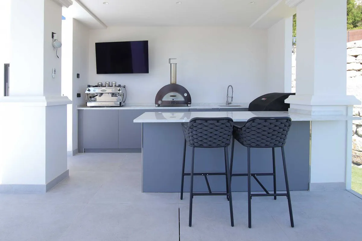 452690de-c17b-48a6-b39c-54f97e3edb9a