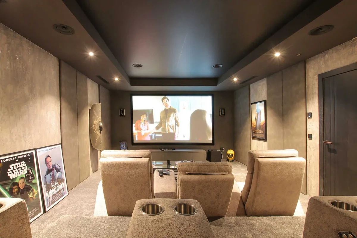 6e3765be-d8d0-4d32-9b49-55339985c579