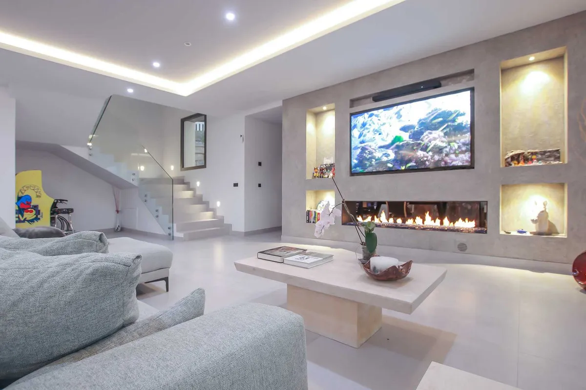 b78dee6b-80e3-4e2b-9987-c33953aa70cf