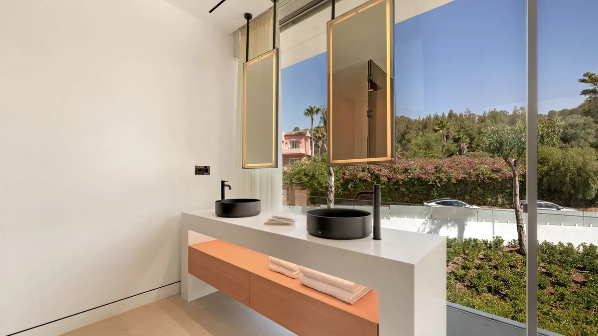 1728cbd6-9dfa-466a-a0ba-7d280866eef1