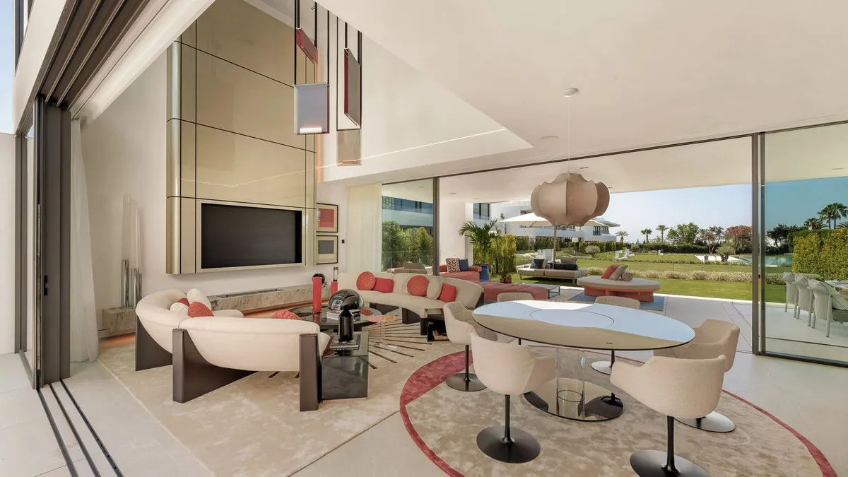 6d75cc95-72be-467c-8867-51bceb00b496