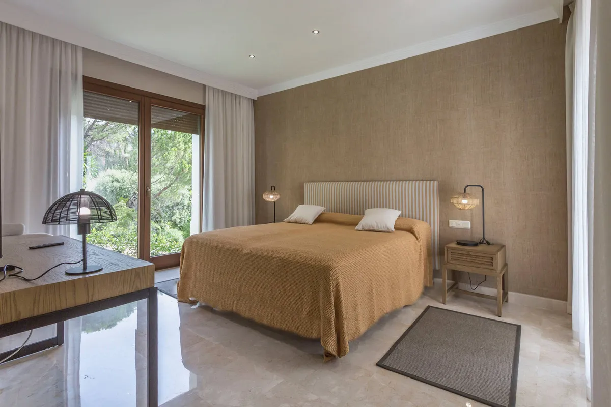 19d8f586-6923-49bb-a524-de0e8c686020