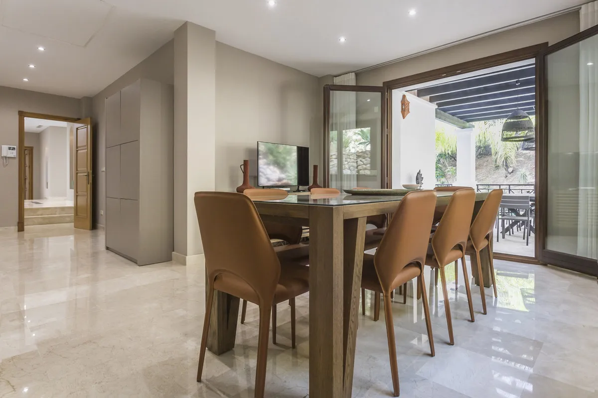 404d2f87-2caf-4696-b4f6-7cacabae9d5d