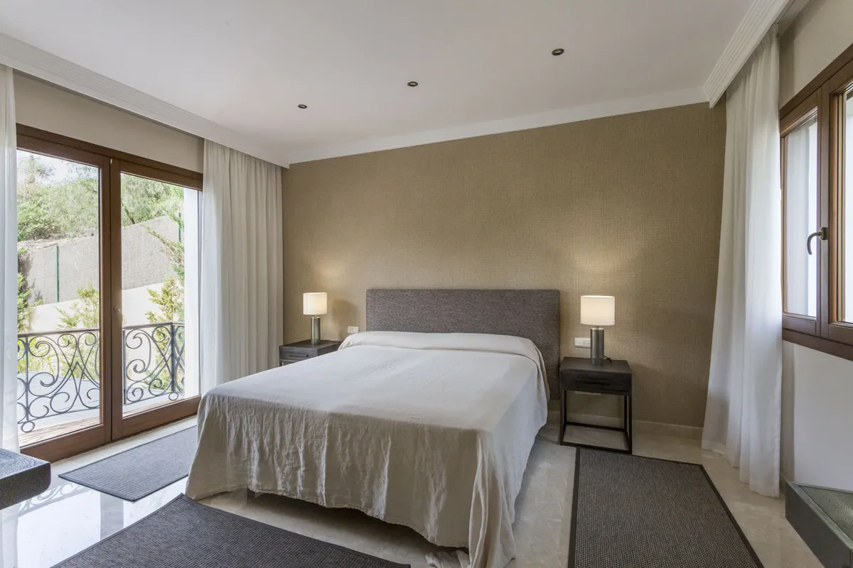 7241ed74-5d48-445d-95df-84bbddfa4333