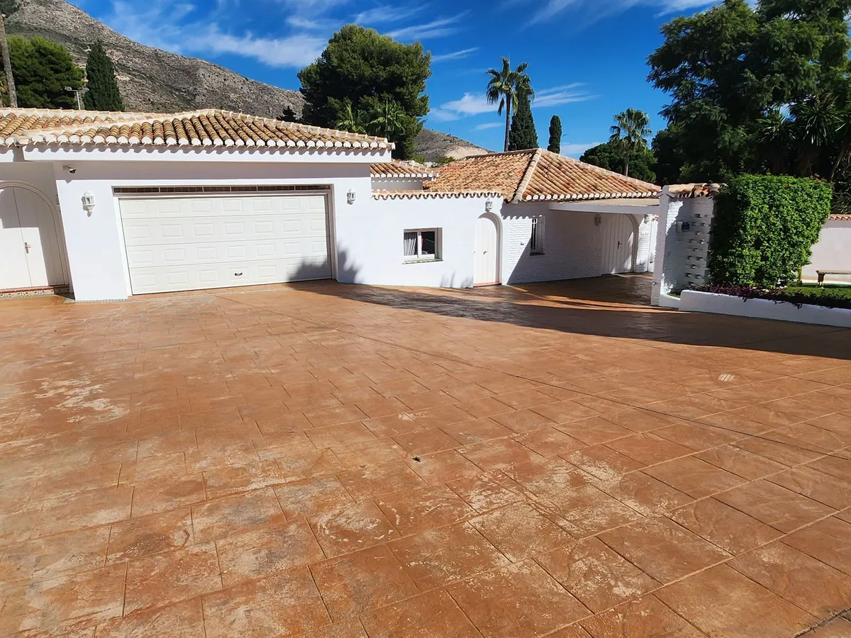 98389f32-ba78-4a5f-b3ce-b28ab648b8e5