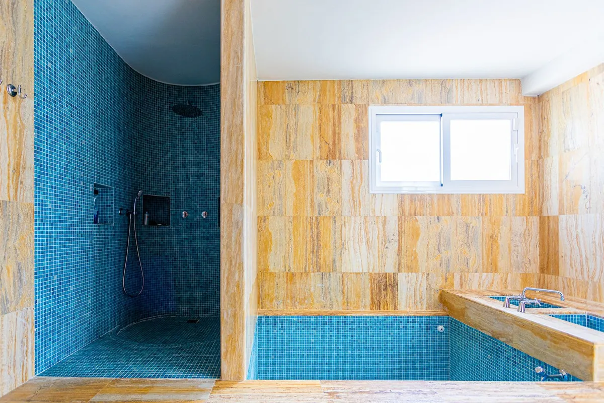 bf930e47-bcbb-4d18-b8d9-30eac3def14d