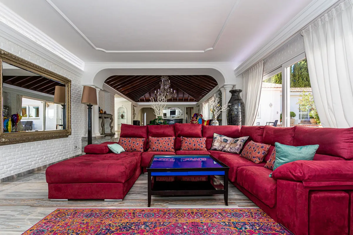 e9fbd030-bad7-422e-b9d6-82e5a4424e25