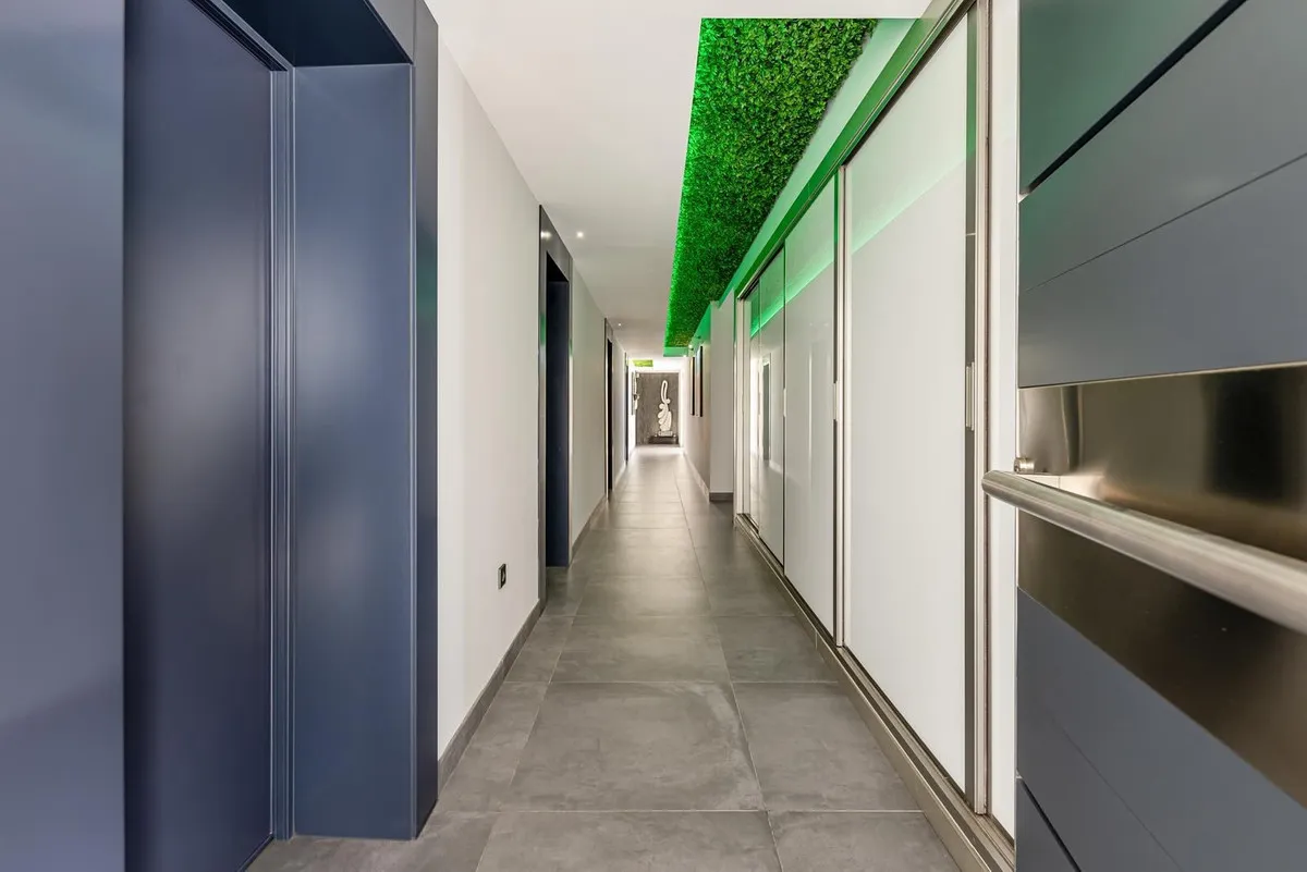 1c53e9b9-0d63-42d3-a0f2-437331ac584e