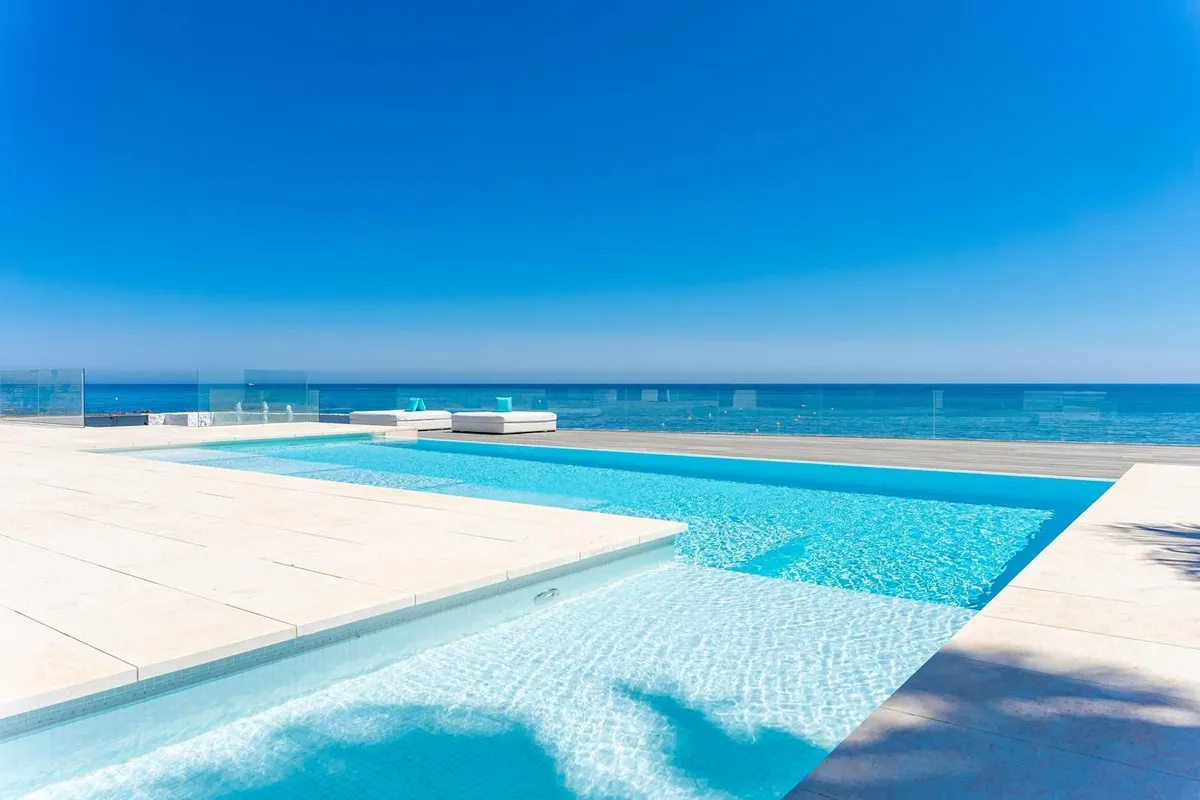 81a880d8-8ddd-4760-b22f-b388831f9d45