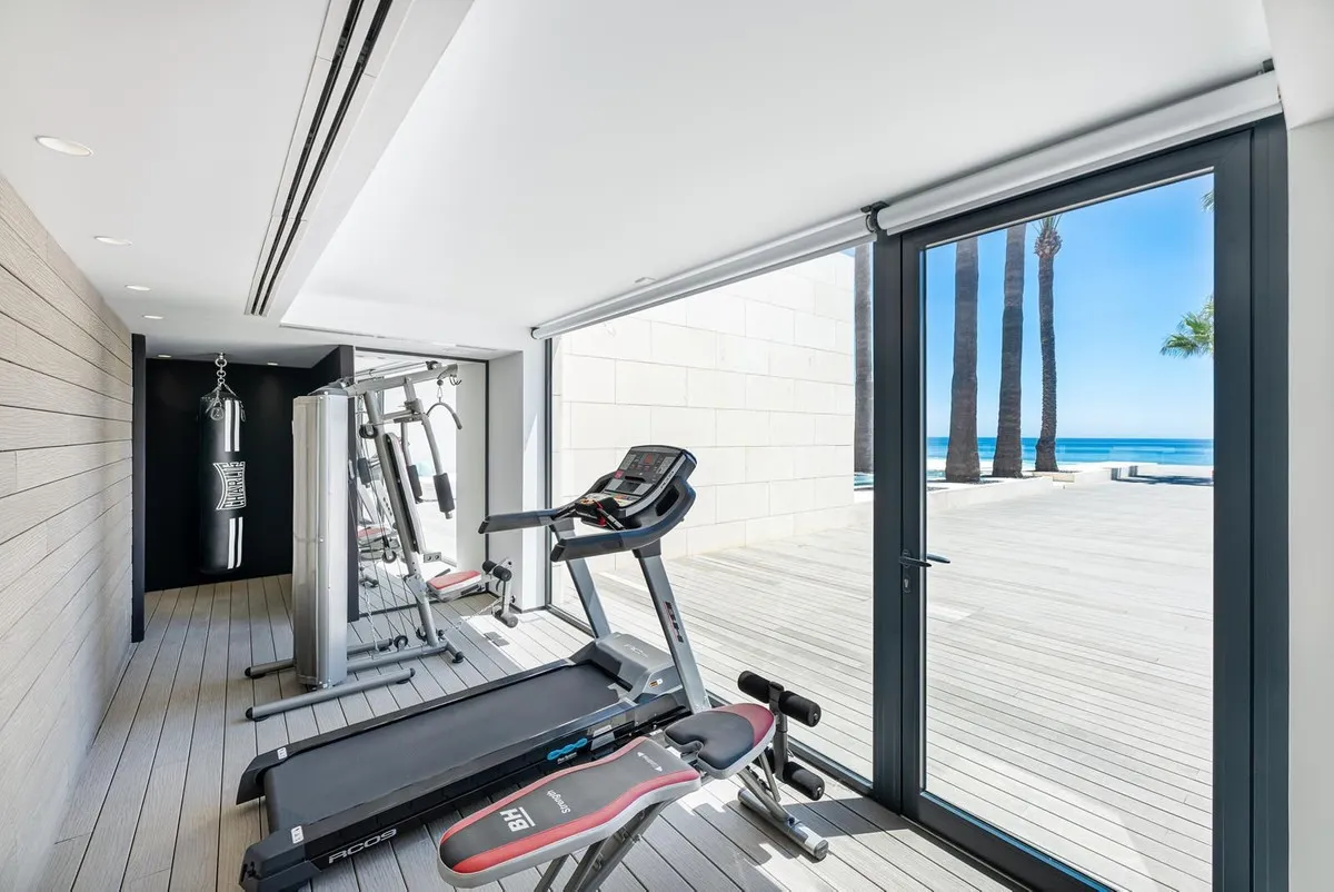 de6bed2a-773e-4779-81b2-f854b474a193