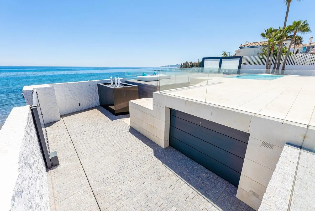 e3b3c179-77e2-4e45-b7e4-a22a29b711ff