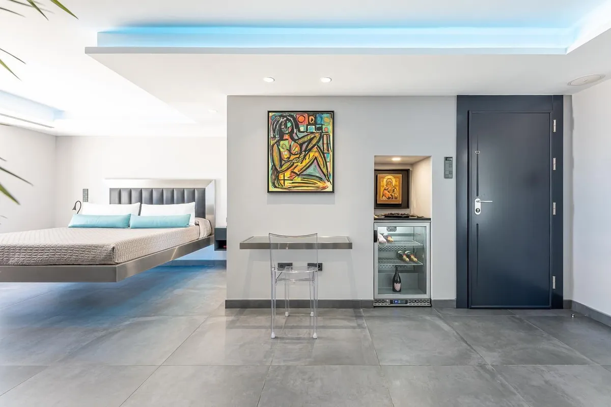 f9f8e82d-a225-494c-b754-057c93bbc85b