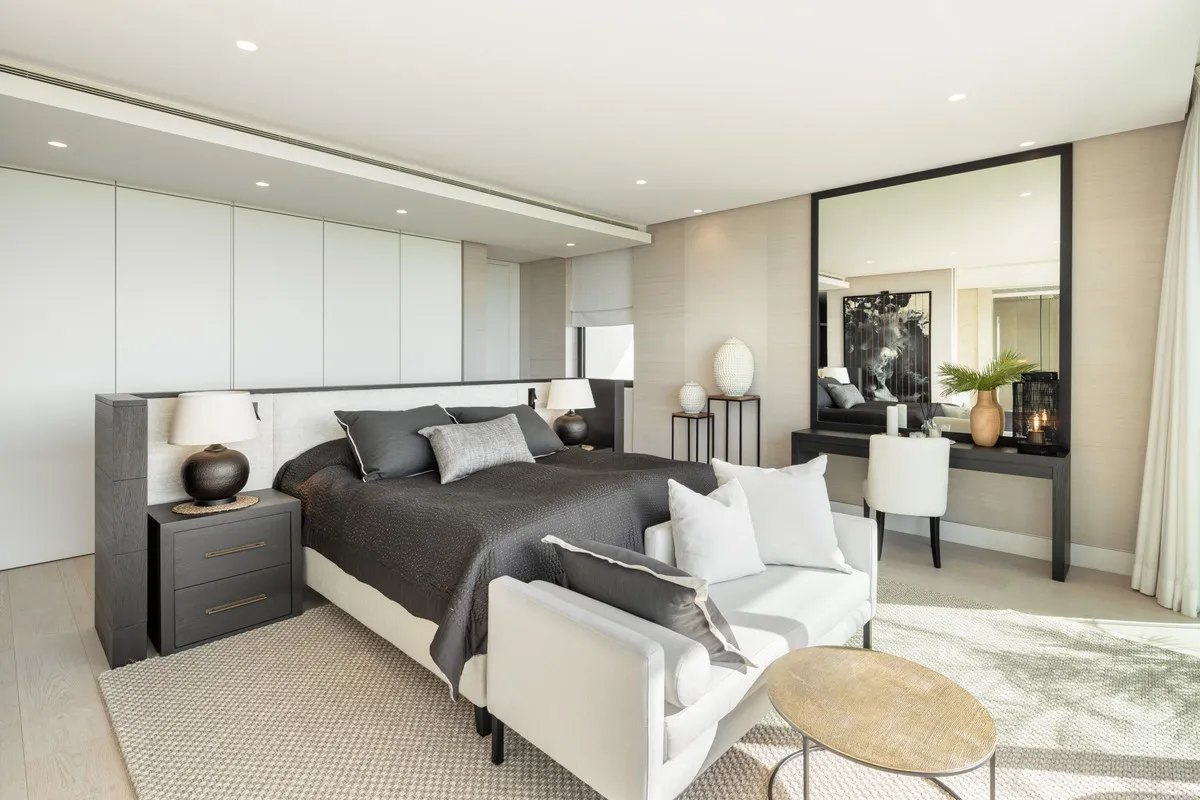 4a9c169f-3e28-4331-b871-06f89f735ae5