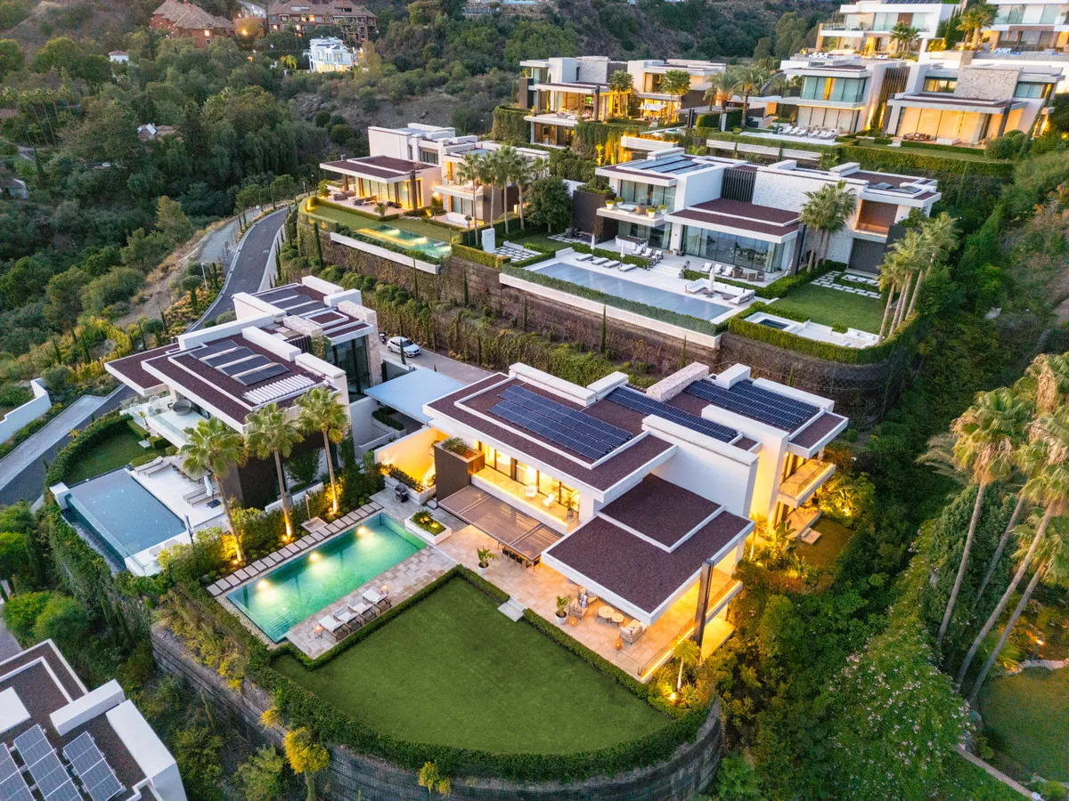 59ed2c51-7e7b-4975-9a0c-7b60529e369e