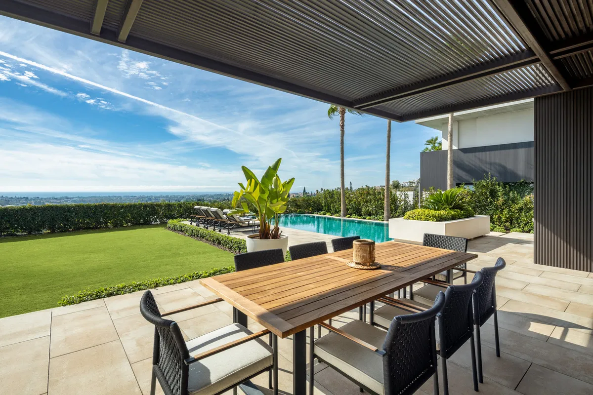 66765792-9d67-4668-8ec4-dbe03cc9decf